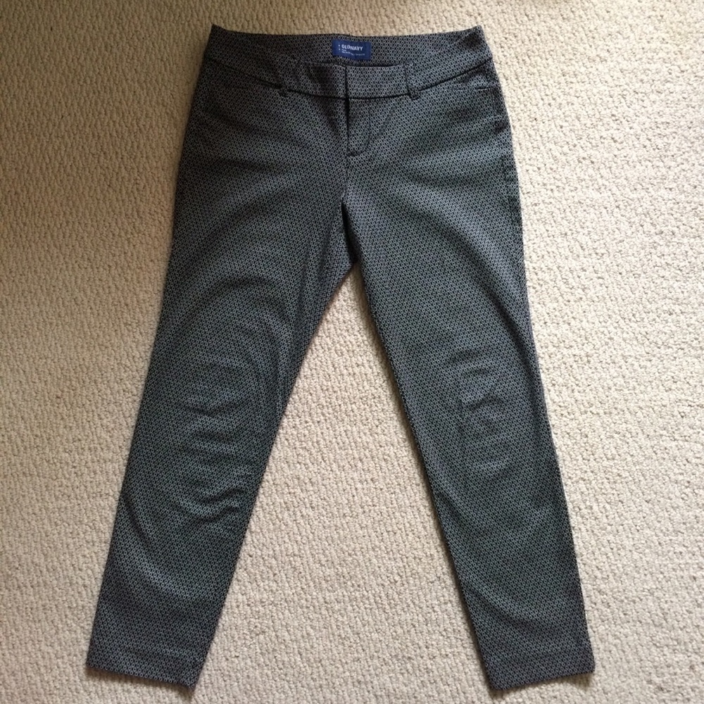 ❌SOLD❌Pixie mid-rise skinny trouser.